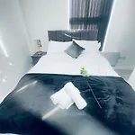 1 Bed Apartment