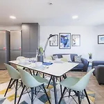 Ensuite Bedrooms With Shared Kitchen At Onyx Located In Birmingham