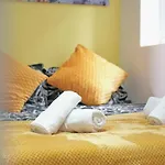 Cosy Entire Apartment 5 Min To City Centre! Free Parking, Smart Tv Sleeps 3-4