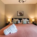 Boutique, Modern For Families, Contractors, Fast Wifi, Free Netflix