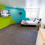 Cosy Spacious Studio Available