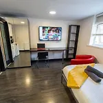 Modern Studio Available Close To The City