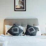 Stunning 2-Bed Apartment In Birmingham City Center