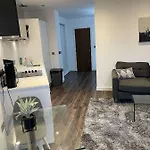 One Bedroom Apartment/Studio