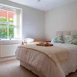 Spacious Apartment Near Birmingham Centre And Nec