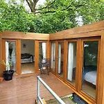 Private Self Contained Annex/Cabin