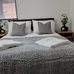 Studio City Getaway Apartment