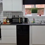 Studio City Getaway Apartment