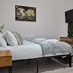 Studio City Getaway Apartment