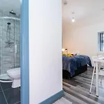 Sky Rooms One Bedroom Modern Studio Apartment 6