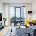 Montreal Luxury 5 Star By Your Perfect Stay Short Lets Birmingham With Netflix & Fast Wifi