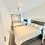 Cosy 3 Bed Apartment,Free Parking In Birmingham
