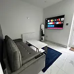 Peaceful Studio - Near Nec, Bhx Airport.