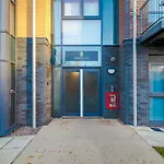 Charming 1-Bed Apartment In Birmingham