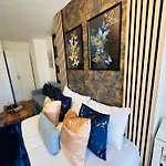 R4 - Luxury Studio Apartment Within A Shared House In Harborne Park Road - Birmingham