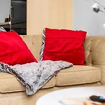 Birmingham City Centre - Terrace - King-Size Bed - Wifi - Netflix - Top Rated - 42M