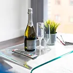 Luxury Apartment - Birmingham City Centre - Top Rated - 318H