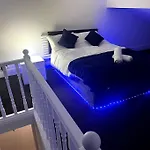 Well Connected 4-Bedroom House In Birmingham City