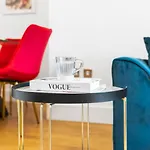 Luxe City Centre Apartment - 2 Bedroom - Secure Parking - Balcony - Top Rated -11A
