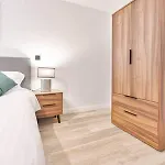 Lovely Central Birmingham 1 Bed Apartment