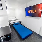 Captivating 1-Bed Studio In Birmingham
