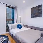 The Royal Suite - Long Term Offers, Fast Wifi, Central And Up To 4 People