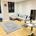 Mh Birmingham - 2 Bed 2 Bath Luxury Apartment - Financial District - Local Bar And Dining Deals Available