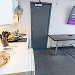 Homely Studio Next To City Centre