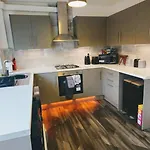 Swankyhome4Groups/Contractors/M6