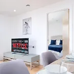 Broadway Mailbox Luxury New 1 Bed Apartment With Free Parking