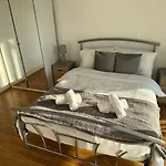 Luxury 1 Bedroom Apartment - City Centre - Balcony - Near O2 Academy