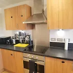 Celaka Birmingham Central Apartment