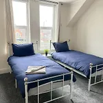 Lovely 2-Bed Apartment In Birmingham