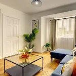 Retreat Close To The N.E.C. Airport Resort World