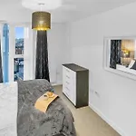 Birmingham City Centre Luxury Apartment
