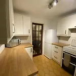 Serene 4Br In Harborne Close To Qe Hospital, Harborne Centre