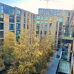 Superb 1 Bedroom Serviced Apartment In City Centre