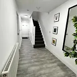 Selly Oak Near Qe And Uob - 5 Bed Ensuite - Perfect For Groups And Contractors