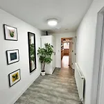 Selly Oak Near Qe And Uob - 5 Bed Ensuite - Perfect For Groups And Contractors