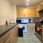 Ensuite Double Bedroom In Shared Apartment