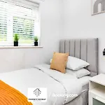 Birmingham Near Airports & Nec, Contractors & Leisure Stays Property Retreat Short Lets & Serviced Accommodation