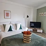 City Centre Snow Hill Apartment