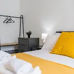 Contemporary 2 Bedroom Apartment - Birmingham City Centre - Digbeth Bullring