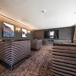 61 Percent Off - Long Stays - Perfect For Business, Professionals , Relocations & Families I Free Gym I Boardroom I Cinema I Wifi - St Martins Place