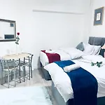 I Bed Apartment