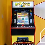 The Games Room In City Centre With 2 Prvt Parking Spaces