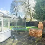 Large 8 Bedroom House In Edgbaston