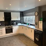 Impeccable 3-Bed House In Birmingham