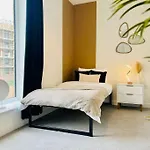 Hessian Lounge -Wyndale- Central 2Br W/Parking