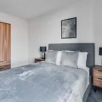 Smart 2 Bedroom Flat In The Heart Of Birmingham
